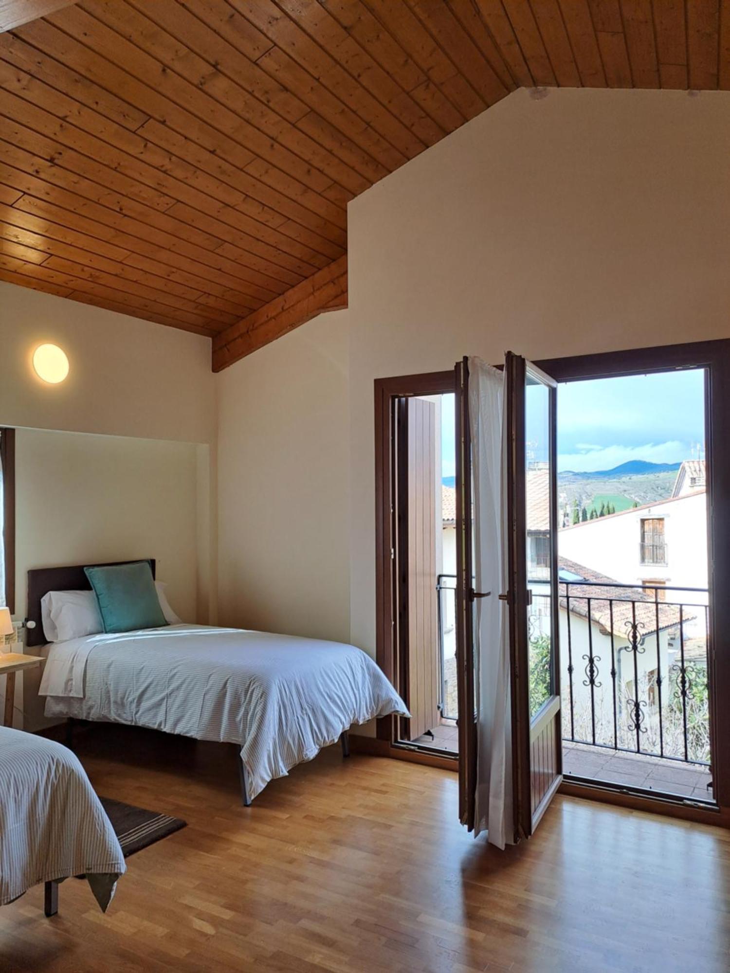 Casa Rural Torreblanca Urroz Екстериор снимка