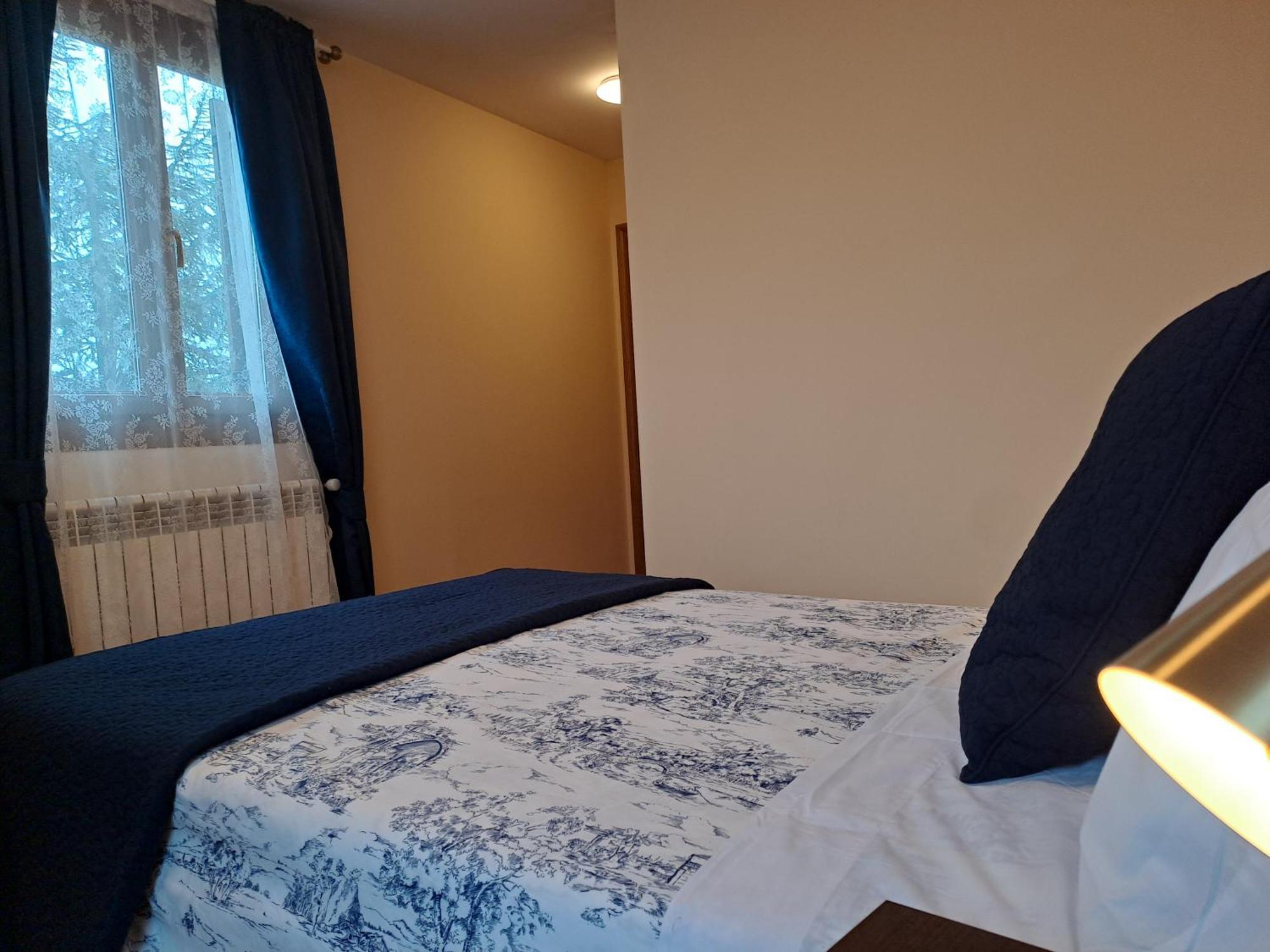 Casa Rural Torreblanca Urroz Екстериор снимка