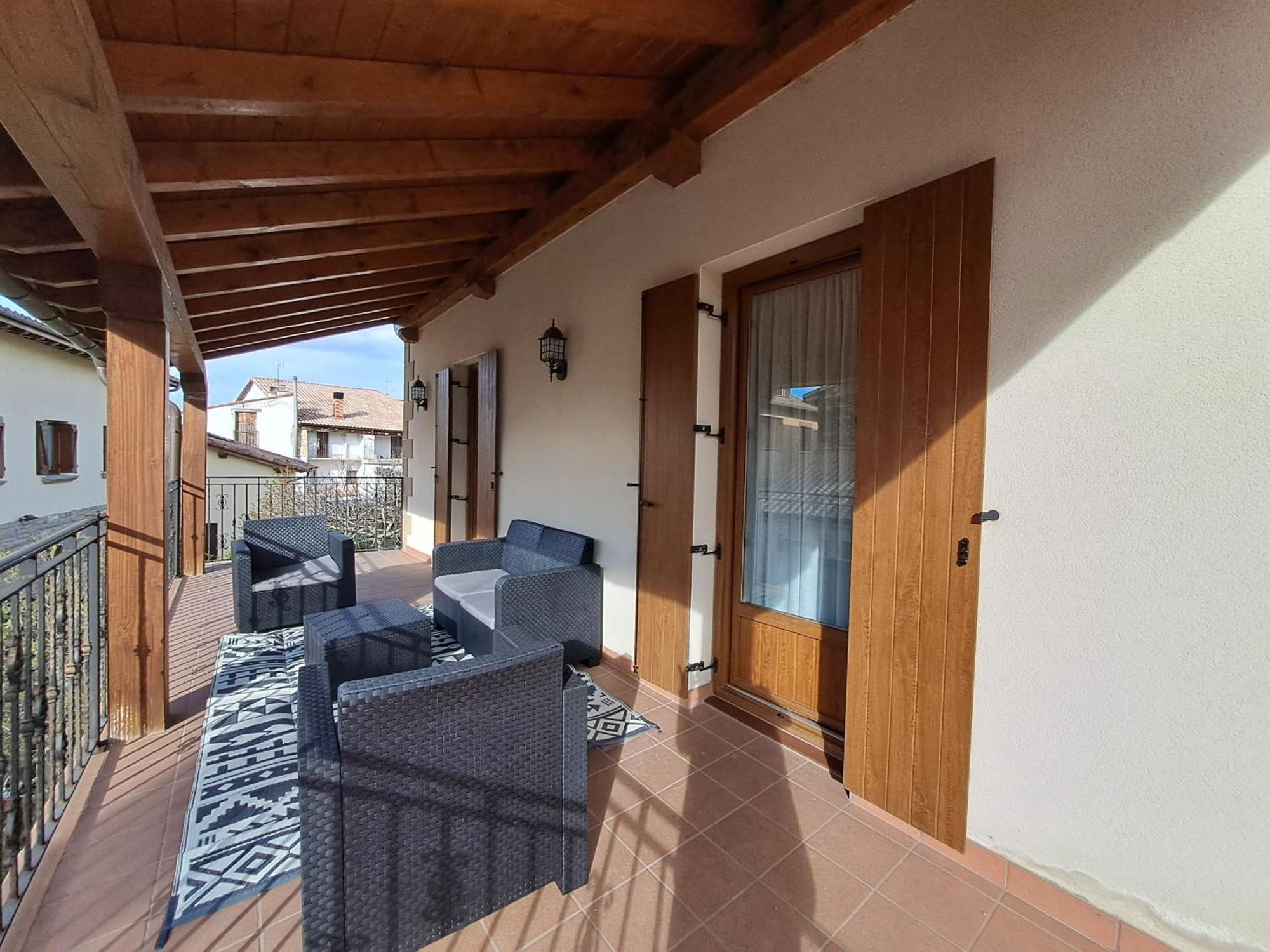 Casa Rural Torreblanca Urroz Екстериор снимка