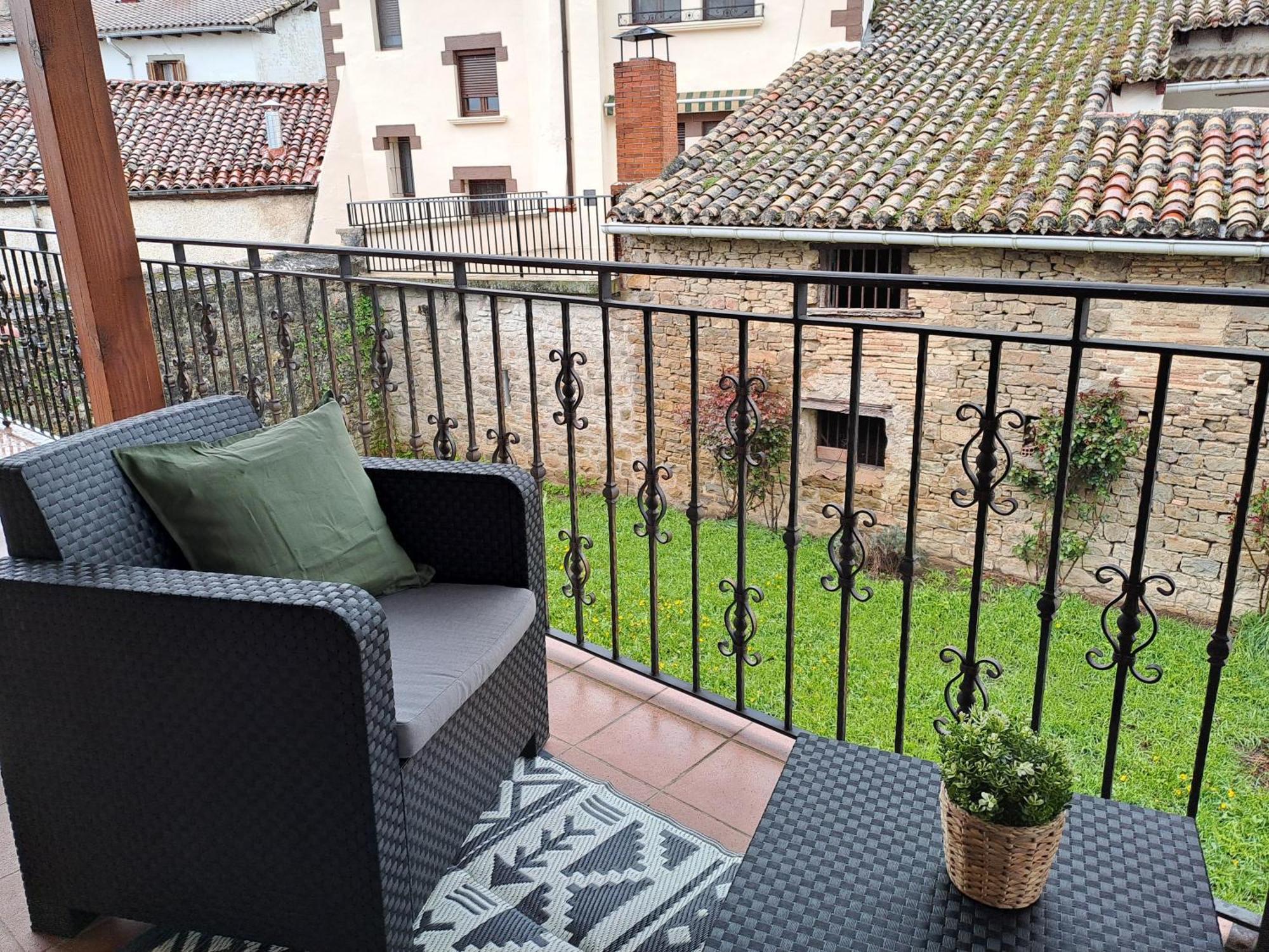 Casa Rural Torreblanca Urroz Екстериор снимка